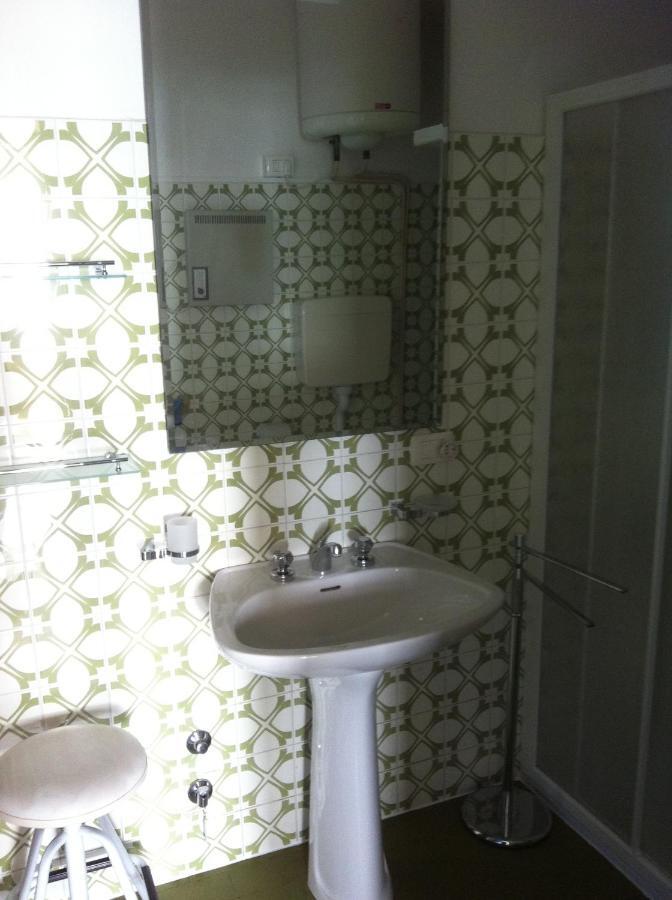 Residence Spighetta 2 Torri Del Benaco Luaran gambar